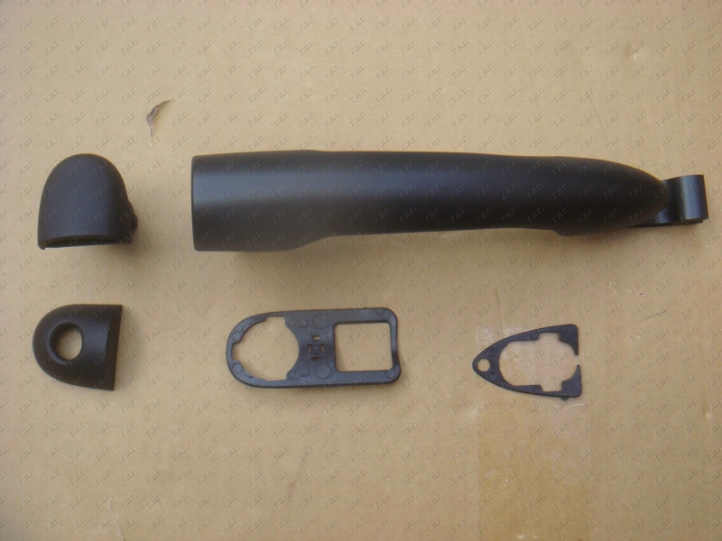 KVAKA ZA PREDNJIA VRATA L/D